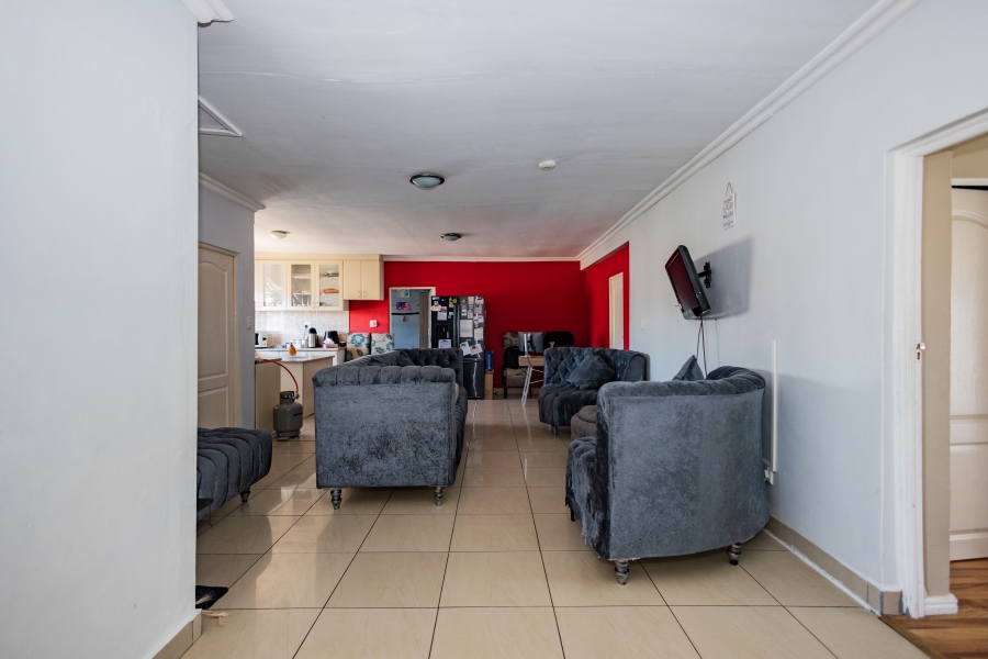 7 Bedroom Property for Sale in Northpine Western Cape